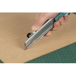 Nóż profesjonalny Wolfcraft z odłamywanym ostrzem 25 mm